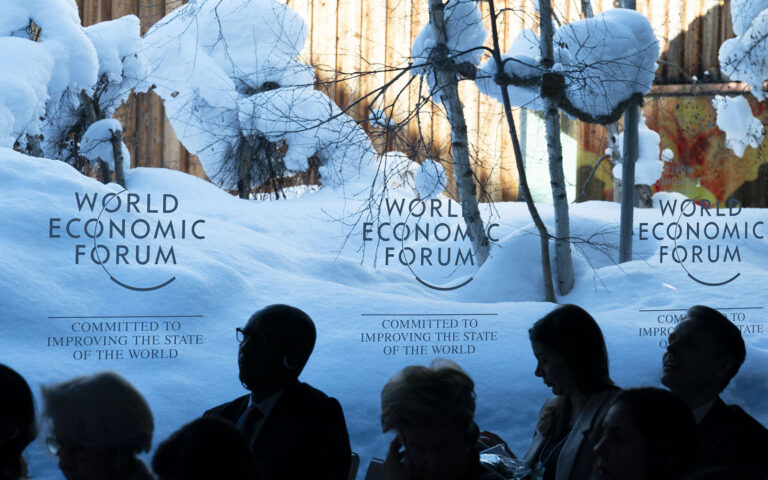 Φόρουμ στο Νταβός: Αισιοδοξία για την παγκόσμια οικονομία