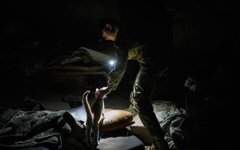 Τα «τρωκτικά των χαρακωμάτων» ο νέος εφιάλτης για τους στρατιώτες στην Ουκρανία