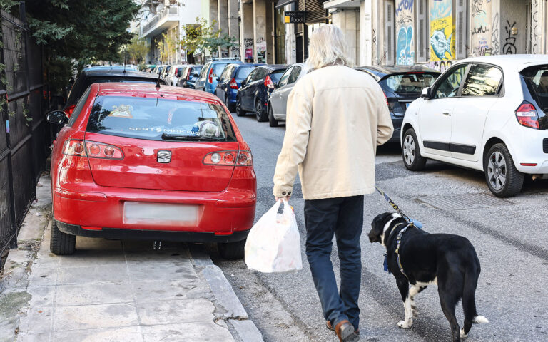 Αθήνα: Μονόδρομος η μείωση των αυτοκινήτων