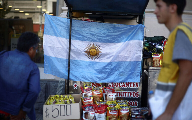 Αργεντινή: Αποδέσμευση 4,7 δισ. δολ. από το ΔΝΤ και «ανάσα» για τον Μιλέι
