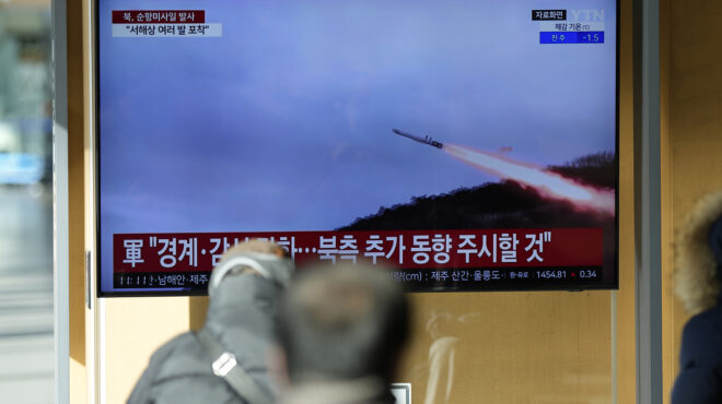 η-βόρεια-κορέα-εκτοξεύει-πυραύλους-κρ-562845781
