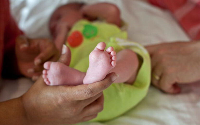 Το νομοθετικό πλαίσιο για την παρένθετη μητρότητα