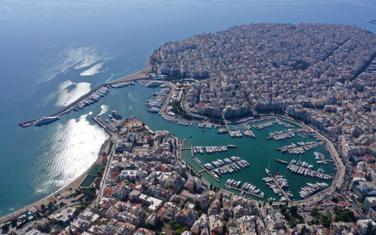 Το επενδυτικό κενό στην Αθήνα και οι προσδοκίες στον Πειραιά