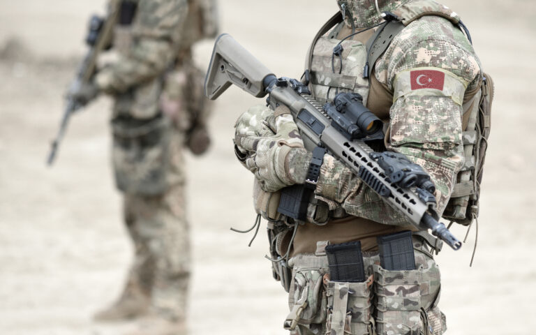 Ιράκ: Νεκροί πέντε Τούρκοι στρατιώτες σε συγκρούσεις με το PKK