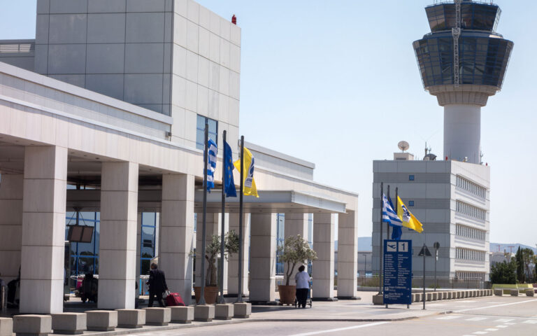 Βουλή: Εγκρίθηκε η εισαγωγή του αεροδρομίου Αθηνών στο Χρηματιστήριο