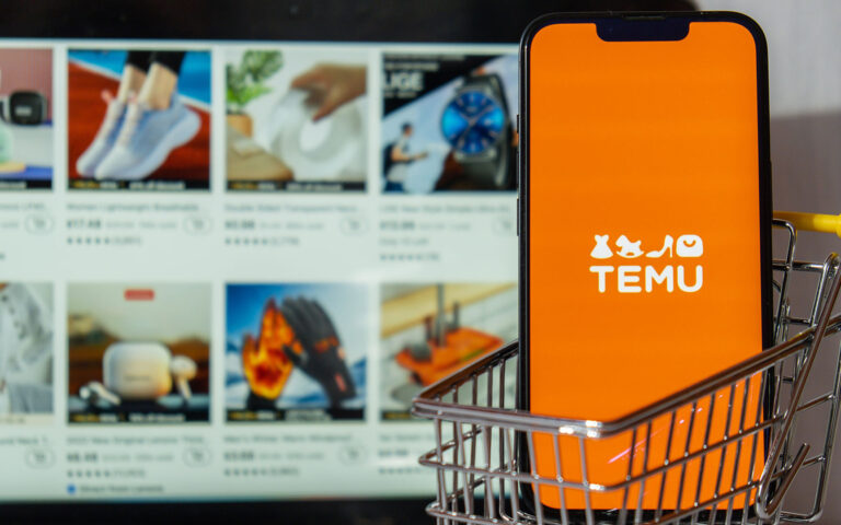 Πώς η Temu παρασύρει σε αγορές τους καταναλωτές μεγαλύτερης ηλικίας