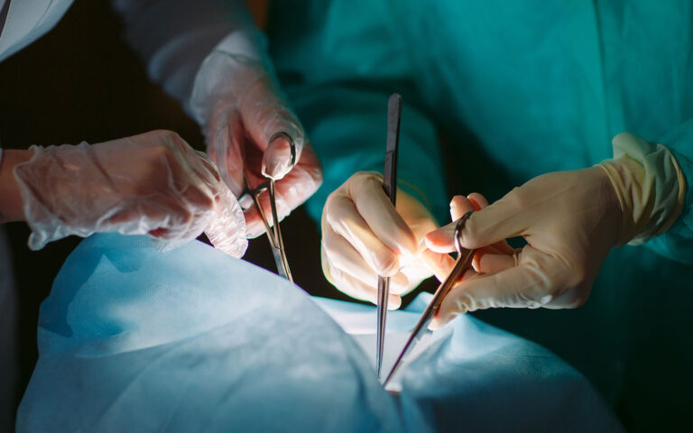 «Πρώτη μεταμόσχευση ήπατος από ζώντα δότη στην Ελλάδα»