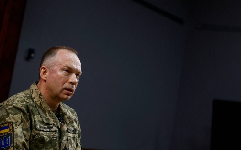 Ουκρανία: «Εξαιρετικά περίπλοκη» η κατάσταση στο πεδίο, λέει ο νέος αρχηγός του στρατού