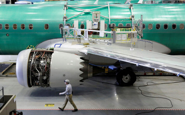 Boeing: Με «τρύπες» ο έλεγχος παραγωγής των αεροπλάνων