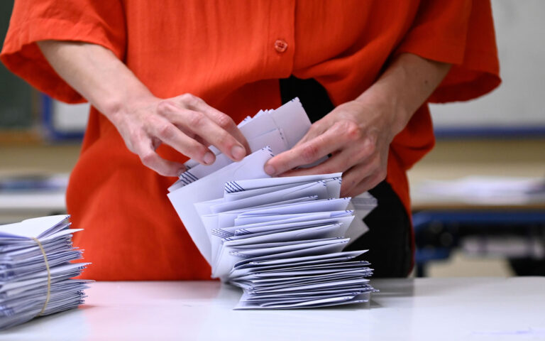 Επιστολική ψήφος: Εκκίνηση με 8.000 εγγραφές πολιτών