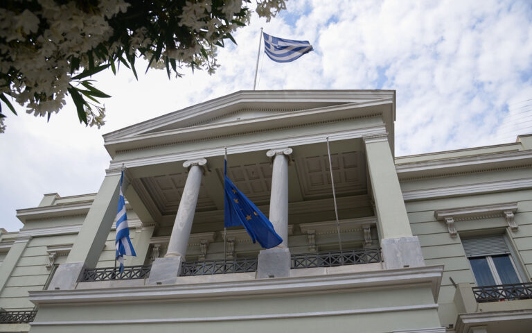 Ελληνοτουρκικά: Προτεραιότητα οι ανοικτοί δίαυλοι επικοινωνίας