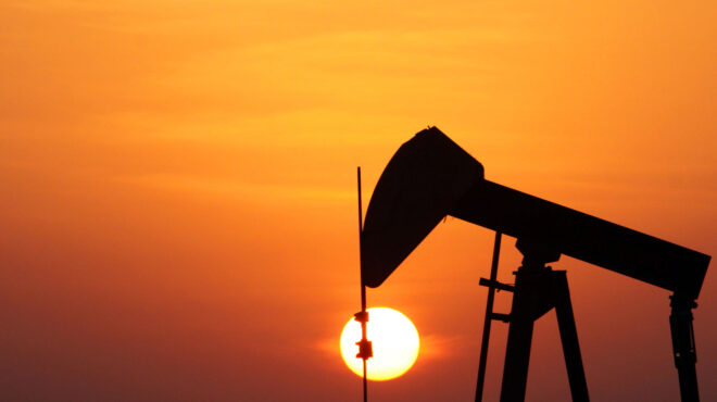 λεπτές-ισορροπίες-στην-αγορά-πετρελα-562880908