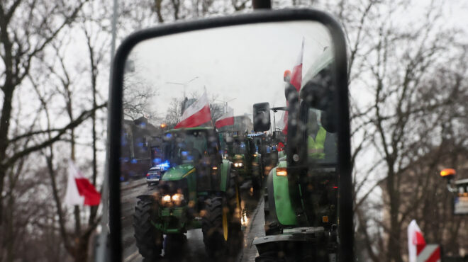 πολωνία-οι-αγρότες-ξεκινούν-απεργία-δ-562874878