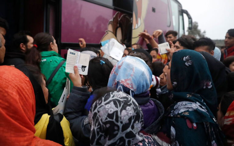 Ε.Ε.: Ρεκόρ επταετίας στις αιτήσεις ασύλου το 2023