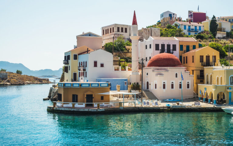 Η Sun διαφημίζει το «μικροσκοπικό νησί κοντά στην Τουρκία που ανήκει στην Ελλάδα»