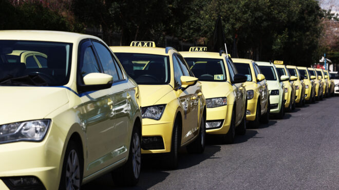 ταξι-επτά-συλλήψεις-οδηγών-για-πλαστέ-562921192