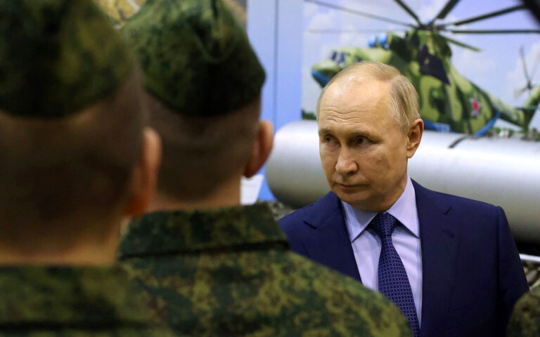 Πούτιν: Δεν θέλουμε πόλεμο με το ΝΑΤΟ