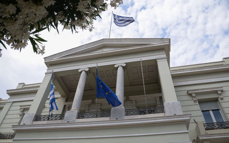 ΥΠΕΞ: Η Ελλάδα καλωσορίζει τη Βουλγαρία και τη Ρουμανία στη ζώνη Σένγκεν