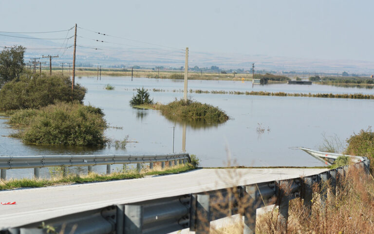 Πλημμύρες: Τι προτείνουν οι Ολλανδοί για τη Θεσσαλία
