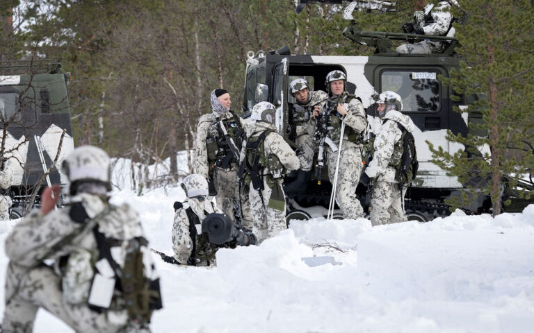 Σουηδοί και Φινλανδοί συμμετέχουν στη μεγαλύτερη άσκηση του ΝΑΤΟ από την εποχή του Ψυχρού Πολέμου