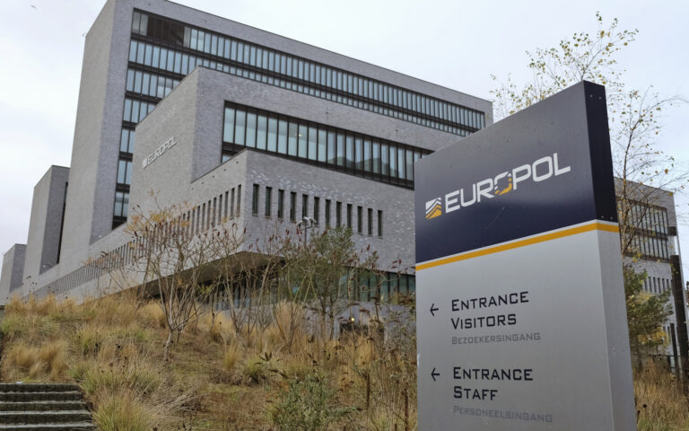 Παραβίαση δεδομένων στη Europol: Χάθηκαν οι φάκελοι με τα προσωπικά στοιχεία κορυφαίων στελεχών
