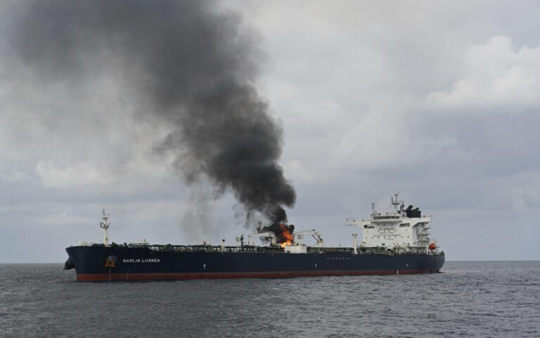 Πεντάγωνο: Τουλάχιστον 50 επιθέσεις των Χούθι σε πλοία από το φθινόπωρο