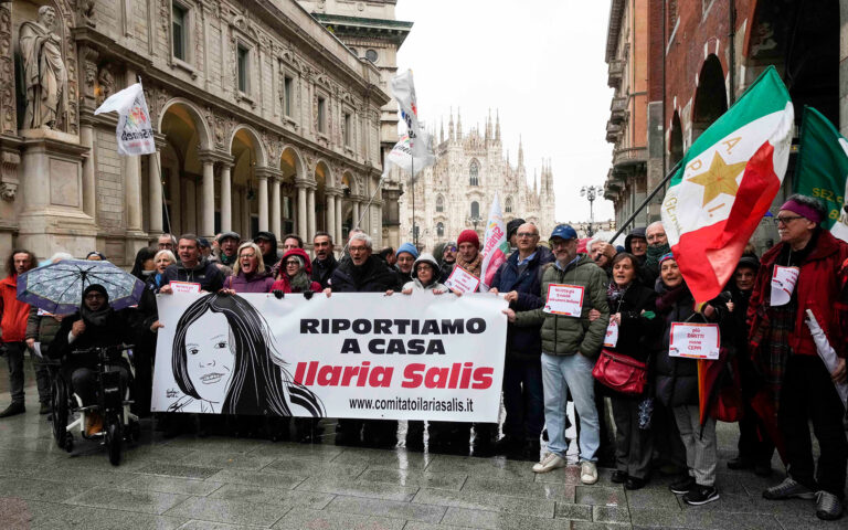 Με χειροπέδες ξανά η Ιταλίδα ακτιβίστρια