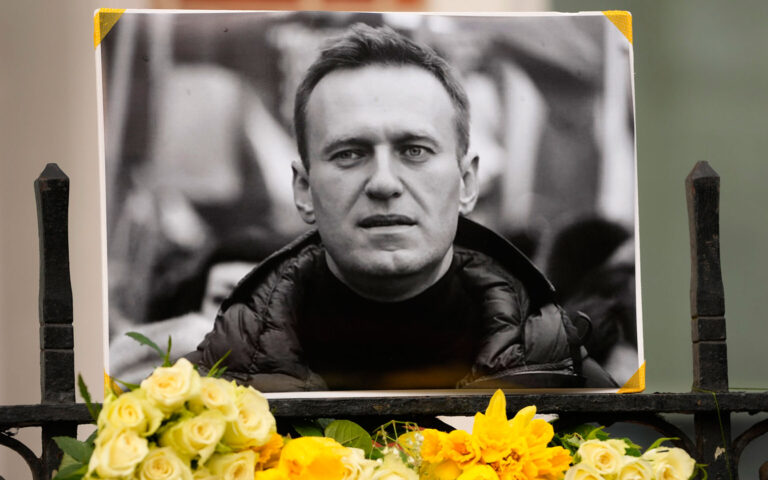 Ε.Ε.: Κυρώσεις σε 33 άτομα για τον θάνατο του Ναβάλνι