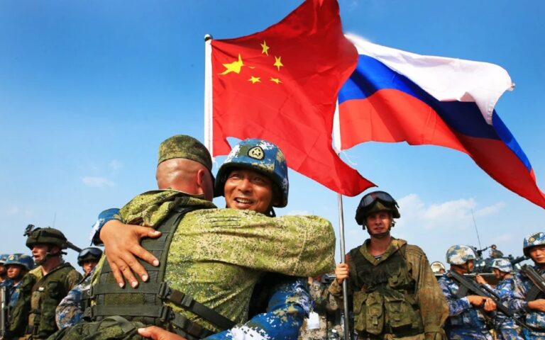 Ρωσία – Κίνα: Ανταλλαγή «σημειώσεων» για στρατιωτική χρήση της τεχνητής νοημοσύνης