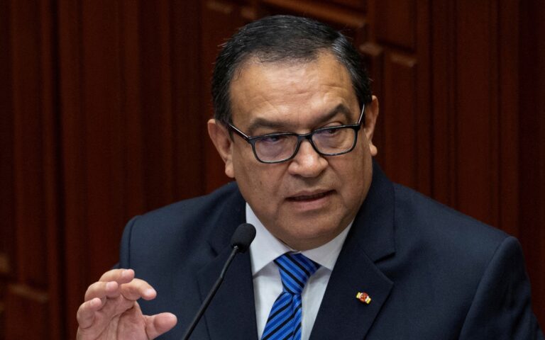 Περού: Υπόθεση ροζ διαφθοράς υποχρεώνει τον πρωθυπουργό σε παραίτηση