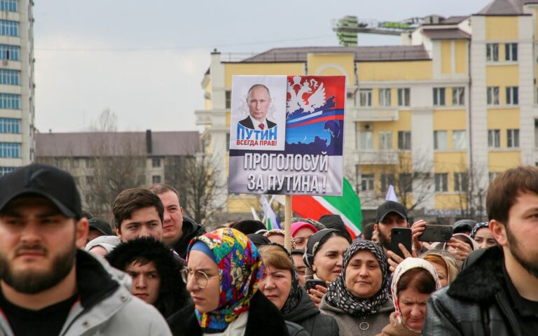 Ρωσία: Χωρίς αντίπαλο πια στις εκλογές, ο Πούτιν προβλέπεται να φτάσει το 82%