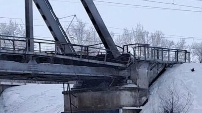 ρωσία-ζημιές-σε-σιδηροδρομική-γέφυρα-562914526