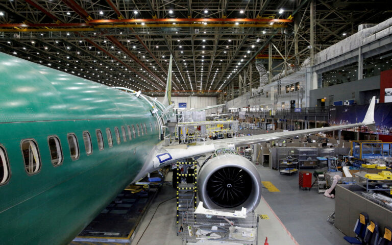 Πληροφοριοδότης στην υπόθεση της Boeing βρέθηκε νεκρός στις ΗΠΑ