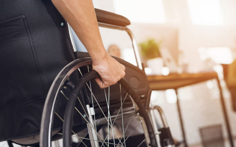 Σχέδιο για εθνικό κέντρο αναπηρίας με ενιαίους κανόνες πιστοποίησης