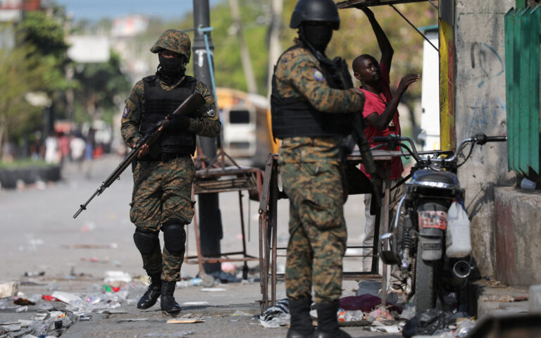 Σε «κατάσταση πολιορκίας» η πρωτεύουσα της Αϊτής – Απομάκρυνση διπλωματών