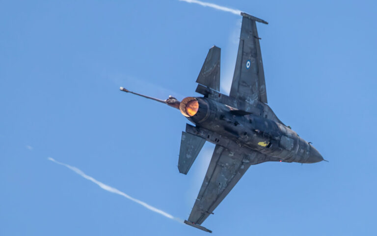 Πολεμική Αεροπορία: Η απώλεια του «Viper» και οι επιλογές για 120 σύγχρονα F-16
