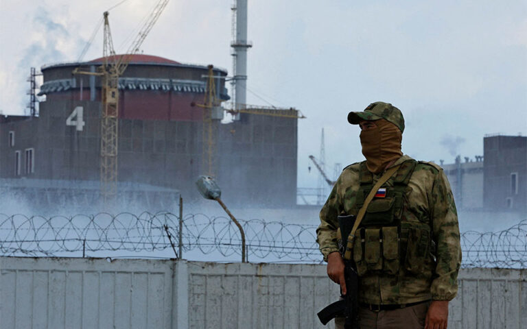 Ζαπορίζια: Αναφορές για «ουκρανικό βομβαρδισμό σε κρίσιμες υποδομές» του πυρηνικού εργοστασίου