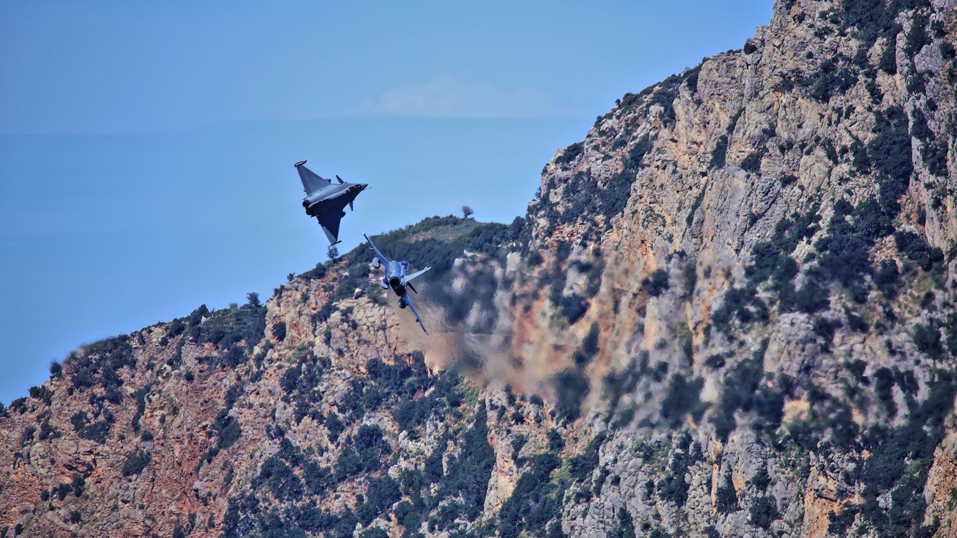 Το Mach Loop της Ελλάδας – Χαμηλές πτήσεις μαχητικών στο φαράγγι του Βουραϊκού-2