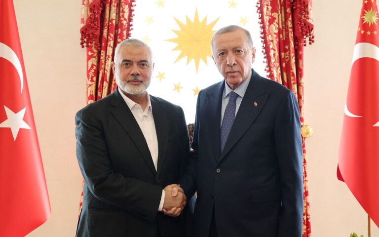Κωνσταντινούπολη: Ο Ερντογάν υποδέχθηκε τον ηγέτη της Χαμάς