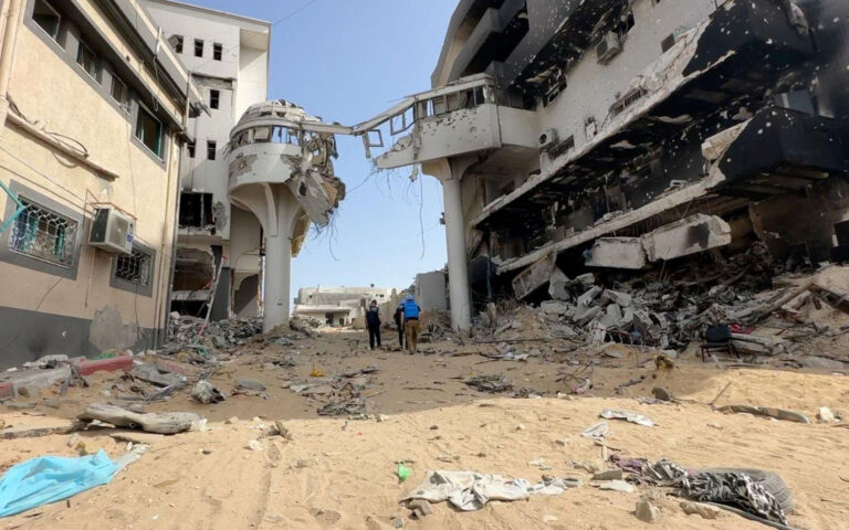 Γάζα: Ο ισραηλινός στρατός απορρίπτει ισχυρισμούς περί ομαδικών τάφων