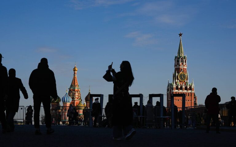 Ρωσία προς Ευρώπη: «Αν πάρετε τα περιουσιακά μας στοιχεία, θα δώσουμε επίπονη απάντηση»