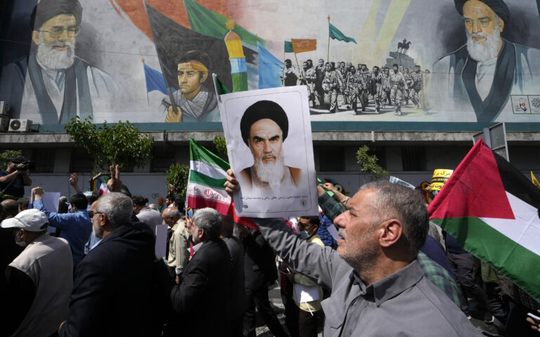 Ιράν: Οικονομικά προβλήματα, καταστολή και τώρα απειλή πολέμου