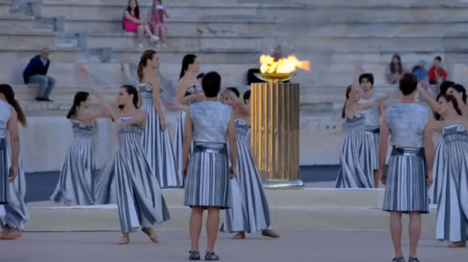 ολυμπιακή-φλόγα-η-τελετή-παράδοσης-απ-563000833