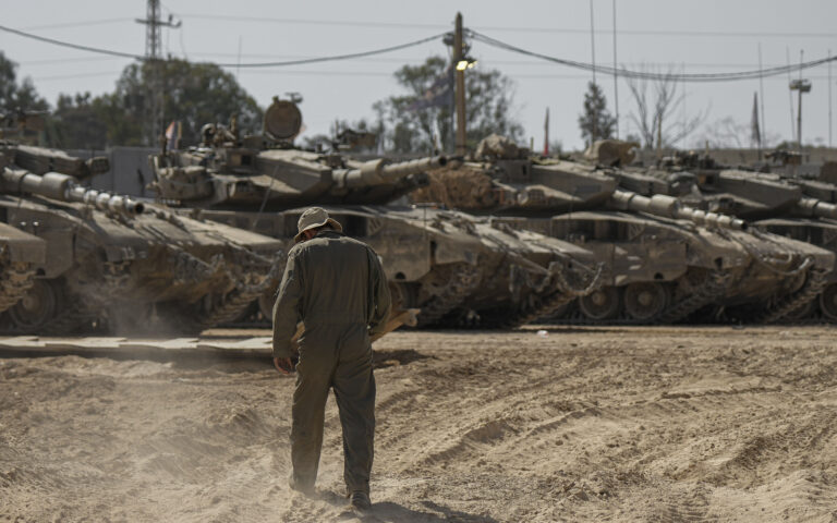 Nέοι βομβαρδισμοί στη Λωρίδα της Γάζας με φόντο τις ανησυχίες για εξάπλωση της έντασης