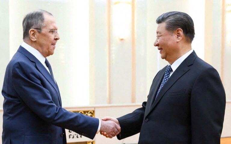 Οι ΗΠΑ θα θεωρήσουν υπεύθυνη την Κίνα για κέρδη της Ρωσίας στην Ουκρανία