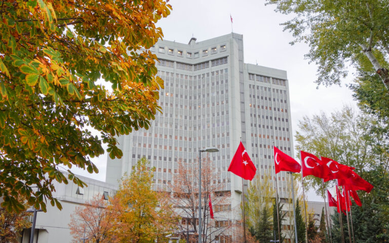 Τουρκικό ΥΠΕΞ κατά Στέιτ Ντιπάρτμεντ: Κατηγορεί τις ΗΠΑ για «δυο μέτρα και δυο σταθμά»