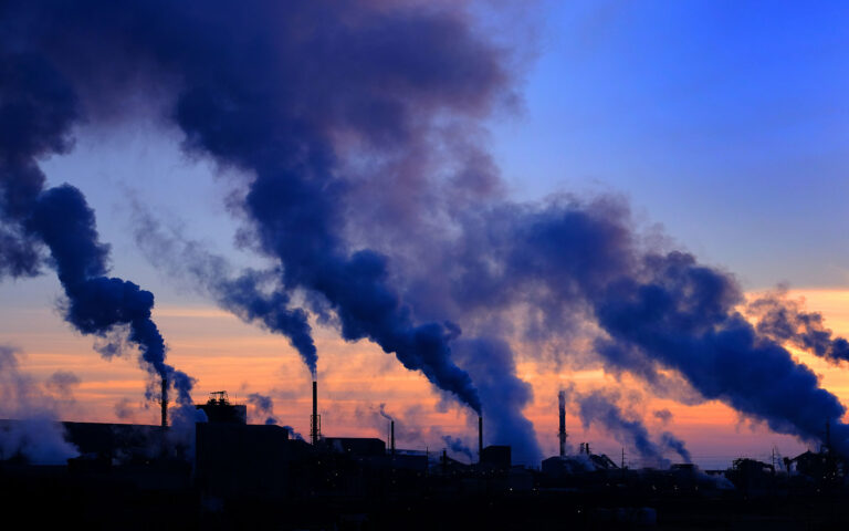 Ερευνα: 57 παραγωγοί ευθύνονται για το 80% των εκπομπών διοξειδίου του άνθρακα