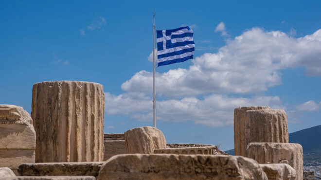 times-η-ελληνική-οικονομία-στις-ταχύτερα-α-562990117