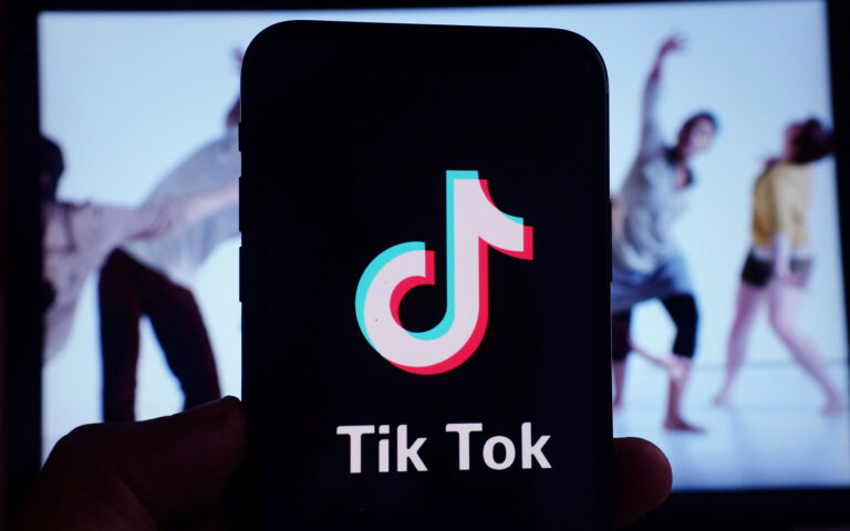 TikTok: Ξεκινά νομικό αγώνα για να άρει την απαγόρευση στις ΗΠΑ