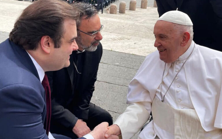 Θεωρείο: Ο Σολωμός και ο Πάπας